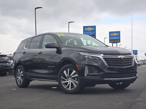 Used 2024 Chevrolet Equinox LT FWD image 2