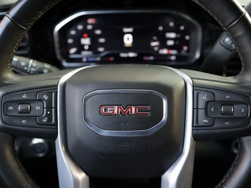 Used 2025 GMC Sierra 1500 SLT image 11