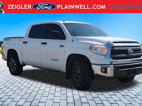 Used 2015 Toyota Tundra SR5 w/ TRD Off Road Package AWD/4WD image 5
