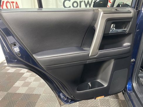 Used 2023 Toyota 4Runner SR5 Premium image 17