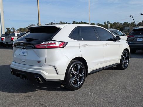 Used 2023 Ford Edge ST image 4