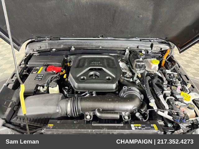 Used 2024 Jeep Wrangler Unlimited Sahara w/ Technology Group AWD/4WD image 28