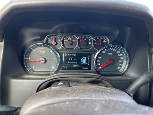 Used 2019 Chevrolet Tahoe LT w/ LT Signature Package image 8