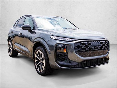 New 2026 Audi Q3 quattro 2.0T AWD/4WD image 3