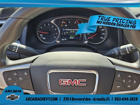 Used 2023 GMC Acadia SLE w/ Driver Convenience Package FWD image 25