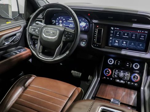 Used 2023 GMC Yukon Denali Ultimate image 31