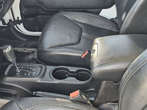 Used 2013 Jeep Wrangler Sahara image 26