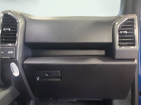 Used 2017 Ford F150 XLT w/ Equipment Group 302A Luxury image 21