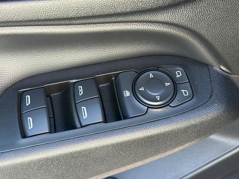 Used 2020 Chevrolet Equinox LT AWD/4WD image 12