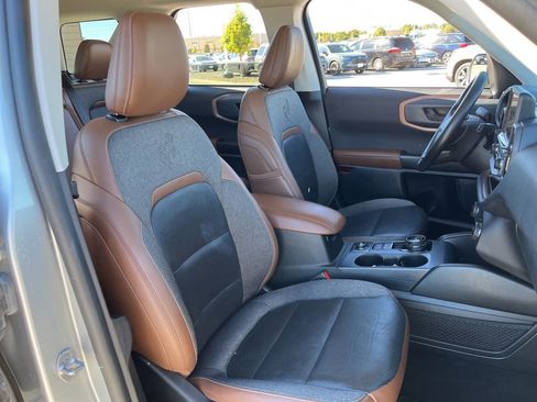 Used 2021 Ford Bronco Sport Outer Banks w/ Outer Banks Package (96D) image 29