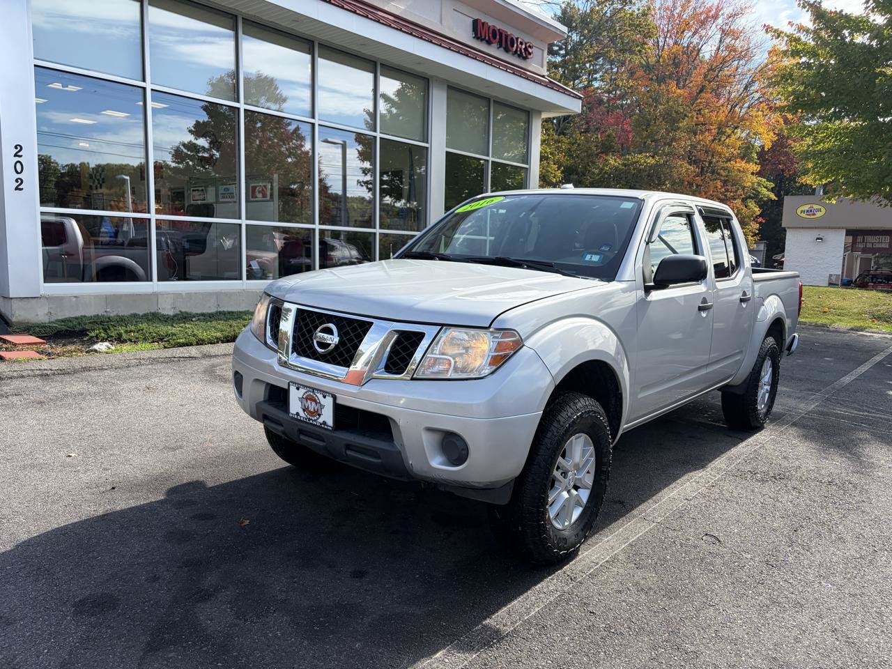 Used 2016 Nissan Frontier SV AWD/4WD image 2