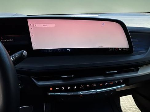 Used 2024 Cadillac XT4 Sport FWD image 24