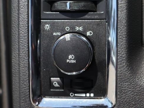 Used 2011 RAM 2500 Laramie w/ Protection Group AWD/4WD image 34