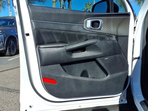 Used 2021 Kia Sorento SX image 19
