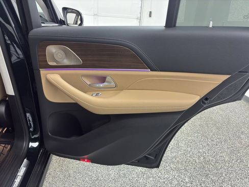 Used 2024 Mercedes-Benz GLE 450 4MATIC image 54