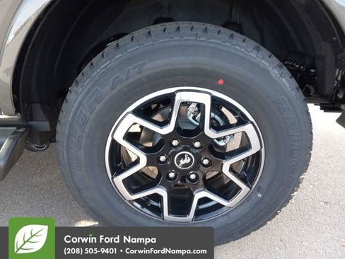 New 2025 Ford Bronco Outer Banks image 32