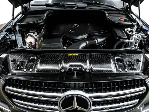 Certified 2025 Mercedes-Benz GLE 450e 4MATIC w/ Winter Package image 12