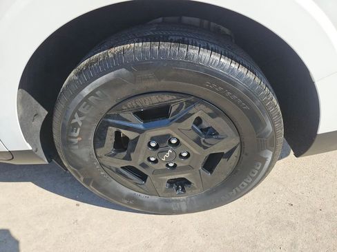 Used 2025 Kia Carnival LXS image 25