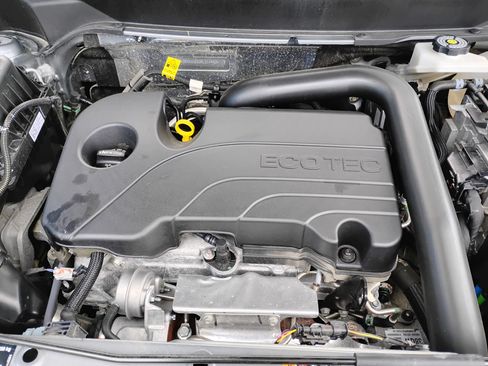 Used 2024 Chevrolet Equinox LT FWD image 37