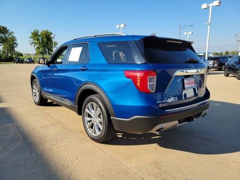 Used 2022 Ford Explorer Limited w/ Class IV Trailer Tow Package image 8