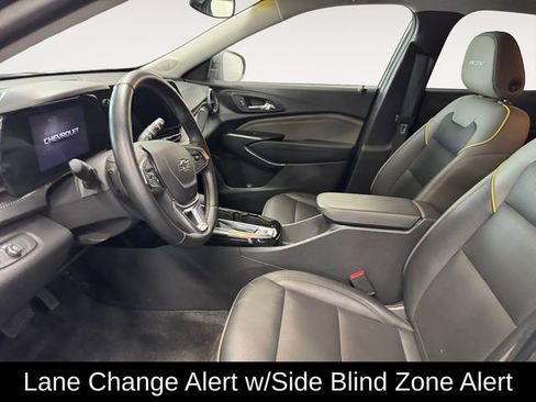 Used 2024 Chevrolet Trax ACTIV w/ Sunroof Package FWD image 8