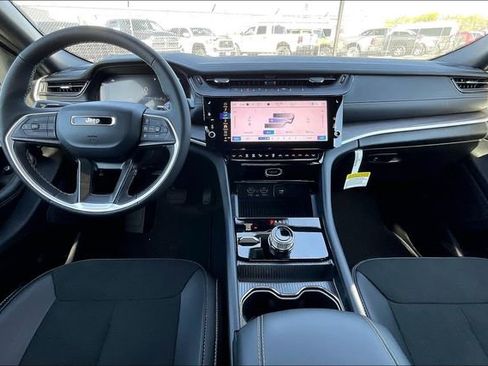 New 2026 Jeep Grand Cherokee Altitude AWD/4WD image 5