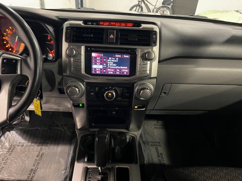 Used 2012 Toyota 4Runner SR5 w/ Convenience Pkg AWD/4WD image 16