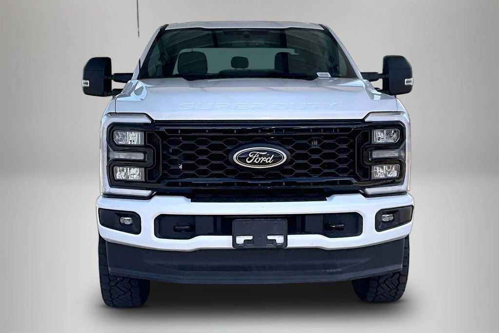 Used 2026 Ford F250 XLT w/ XLT Premium Package AWD/4WD image 2