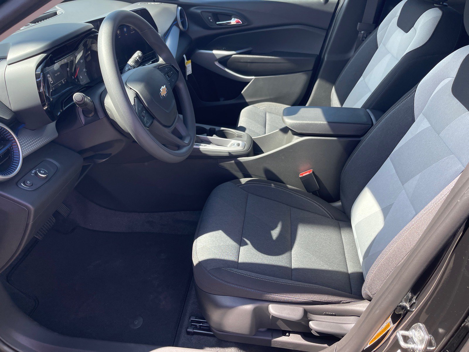 New 2026 Chevrolet Trax LS FWD image 10