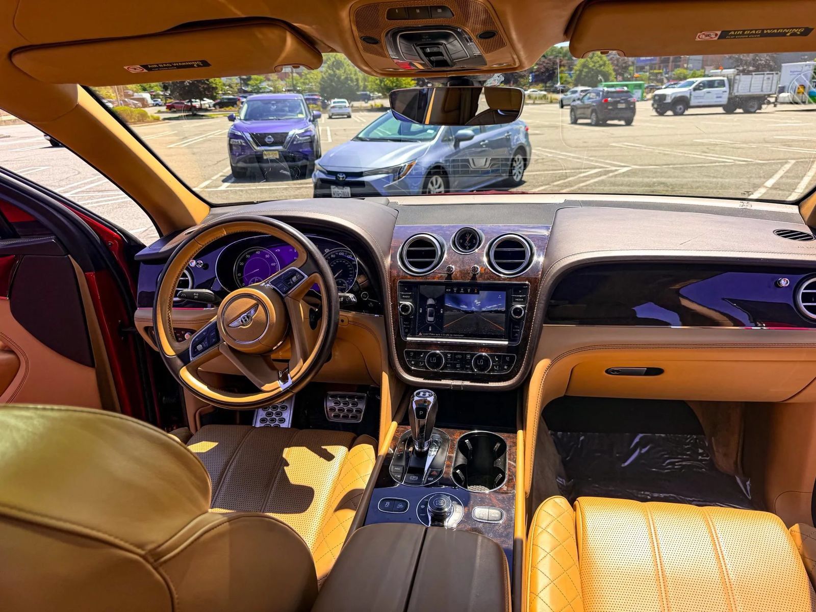 Used 2017 Bentley Bentayga AWD/4WD image 43