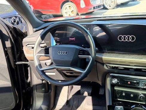 Used 2025 Audi Q5 Premium Plus w/ Premium Plus AWD/4WD image 21
