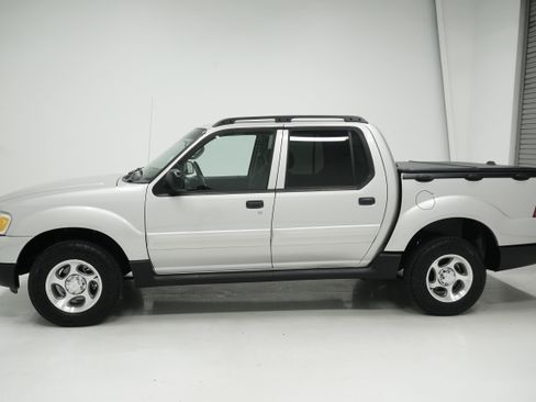 Used 2005 Ford Explorer Sport Trac Adrenalin image 7