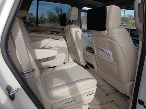 Used 2021 Cadillac Escalade Premium Luxury Platinum image 20