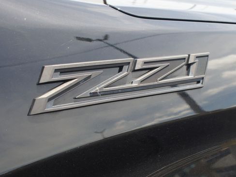 Used 2022 Chevrolet Silverado 1500 LT Trail Boss w/ LPO, Dark Essentials Package AWD/4WD image 22