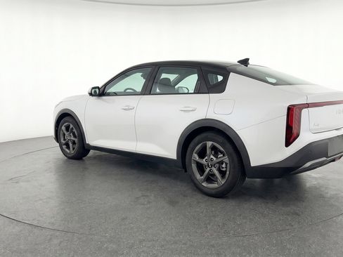 Used 2025 Kia K4 FWD image 6