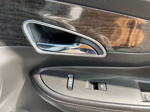 Used 2016 Buick Encore FWD image 28