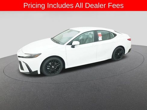 New 2026 Toyota Camry SE FWD image 2
