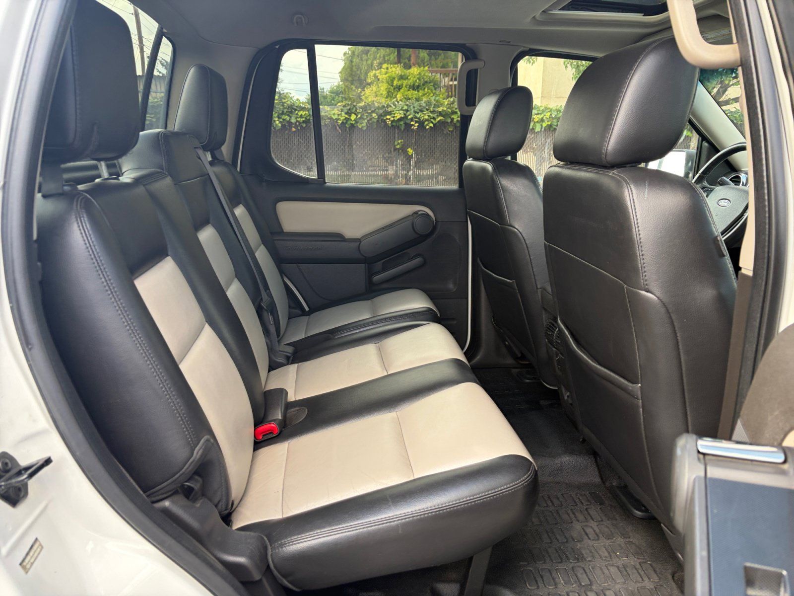 Used 2008 Ford Explorer Sport Trac Limited AWD/4WD image 26