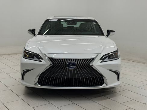 Used 2021 Lexus ES 300h w/ Premium Package FWD image 5