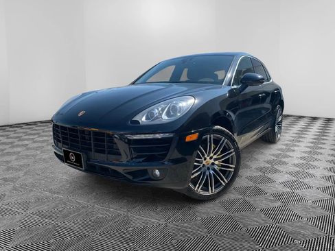 Used 2015 Porsche Macan S image 2