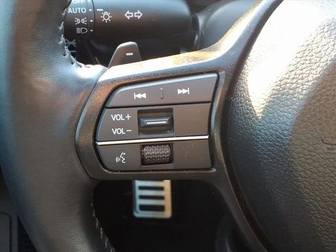 Used 2025 Honda Accord Sport image 12