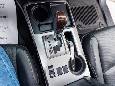 Used 2021 Toyota 4Runner Limited image 25