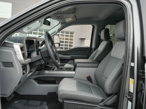 New 2026 Ford F250 XLT w/ XLT Premium Package AWD/4WD image 14