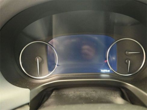 Used 2024 Buick Enclave Premium image 11