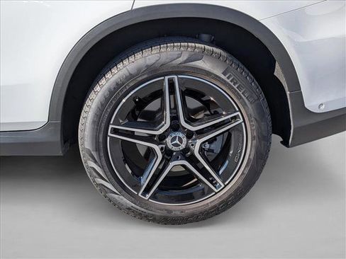 Certified 2022 Mercedes-Benz GLC 300 4MATIC image 17