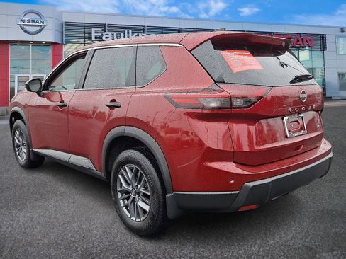 Certified 2025 Nissan Rogue S image 4