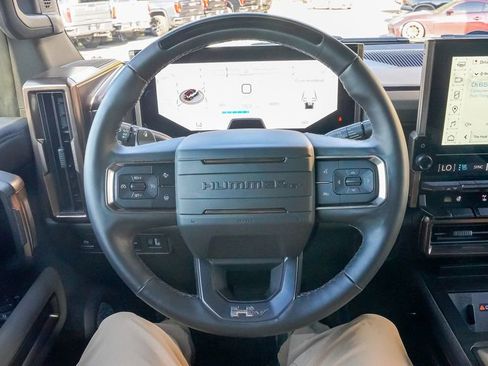 Used 2025 GMC Hummer EV 2X w/ Extreme Off-Road Package image 36