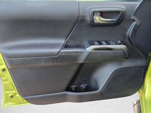 Used 2023 Toyota Tacoma TRD Sport AWD/4WD image 14