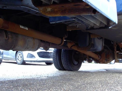 Used 2012 Ford F550 4x4 Regular Cab Super Duty w/ Payload Upgrade Pkg image 7