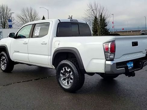 Used 2020 Toyota Tacoma TRD Off-Road image 6